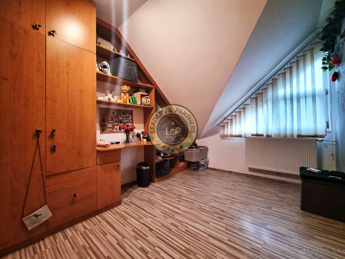 PREDAJ 5izbový rodinný dom Levél - 12