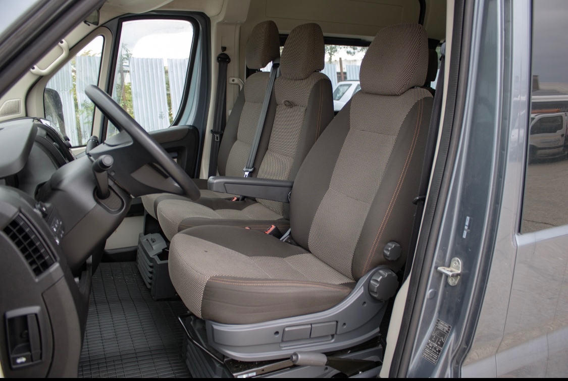 Peugeot Boxer 2.0 BlueHDi 9-miestny - 12