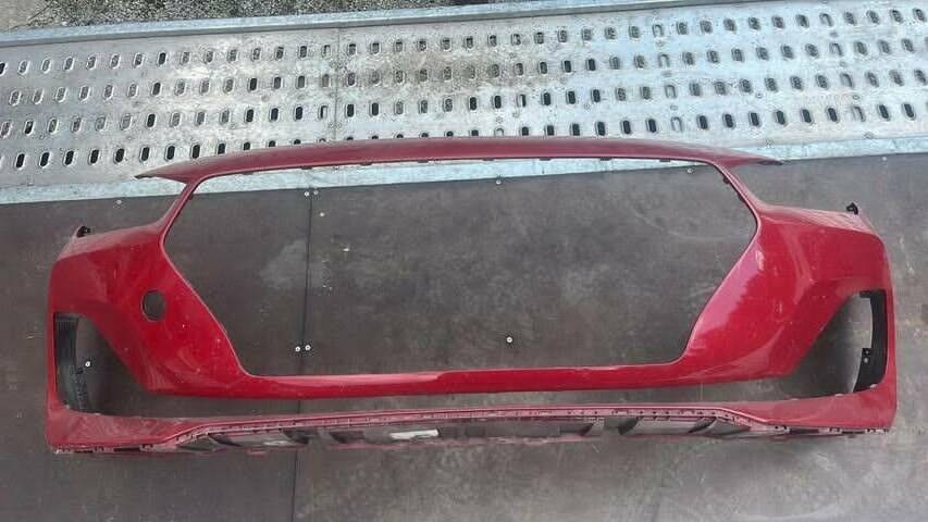 Predny naraznik HYUNDAI TUCSON I20 I30 KONA ELANTRA SANTA FE - 12
