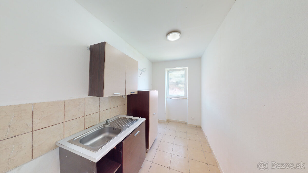 4 BYTY a SKLADOVÉ PRIESTORY / 11% ročne potenciálny výnos - 12