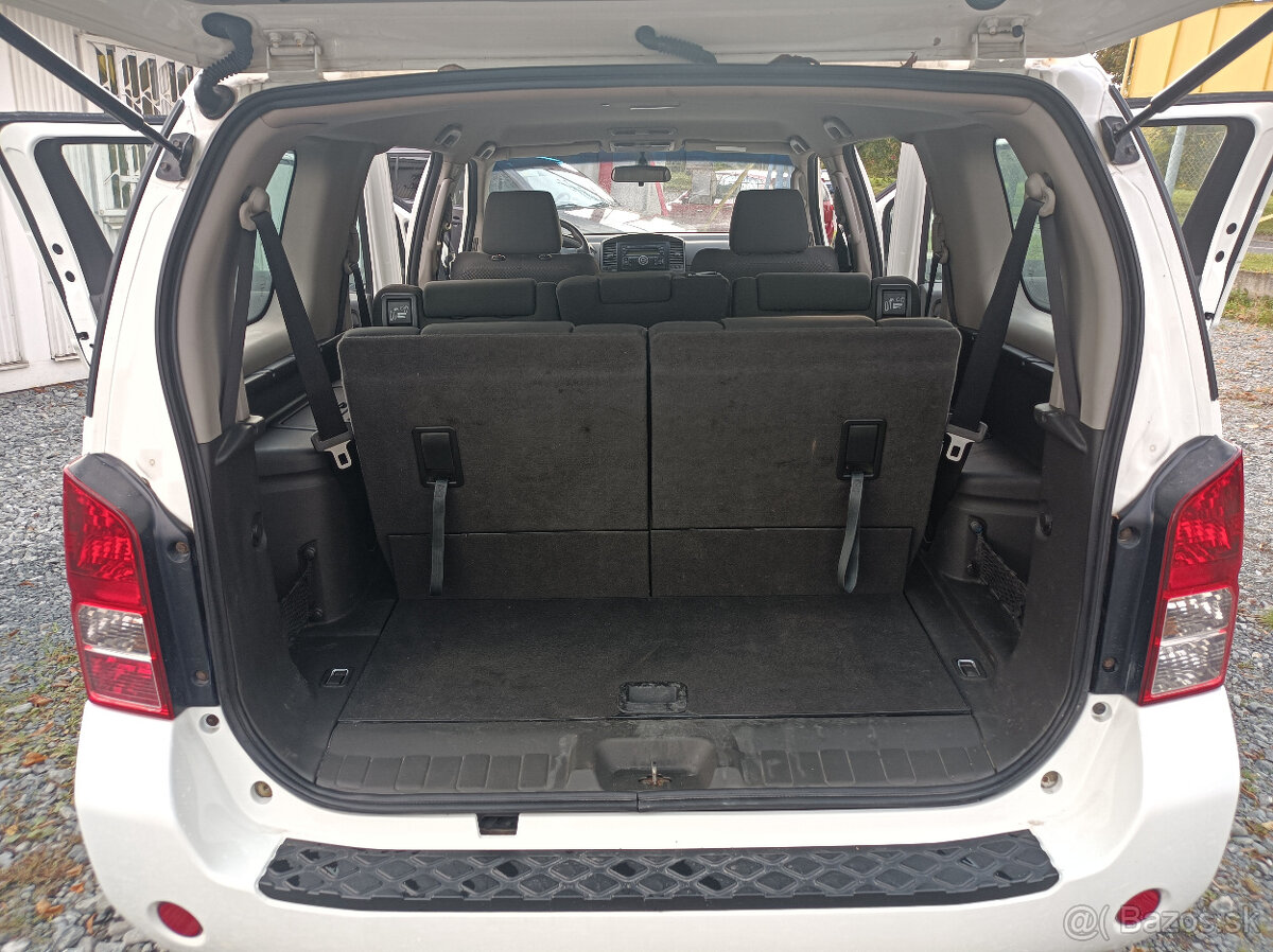 Nissan Pathfinder, 140kw,4x4,s.kniha,7míst.manuál - 12