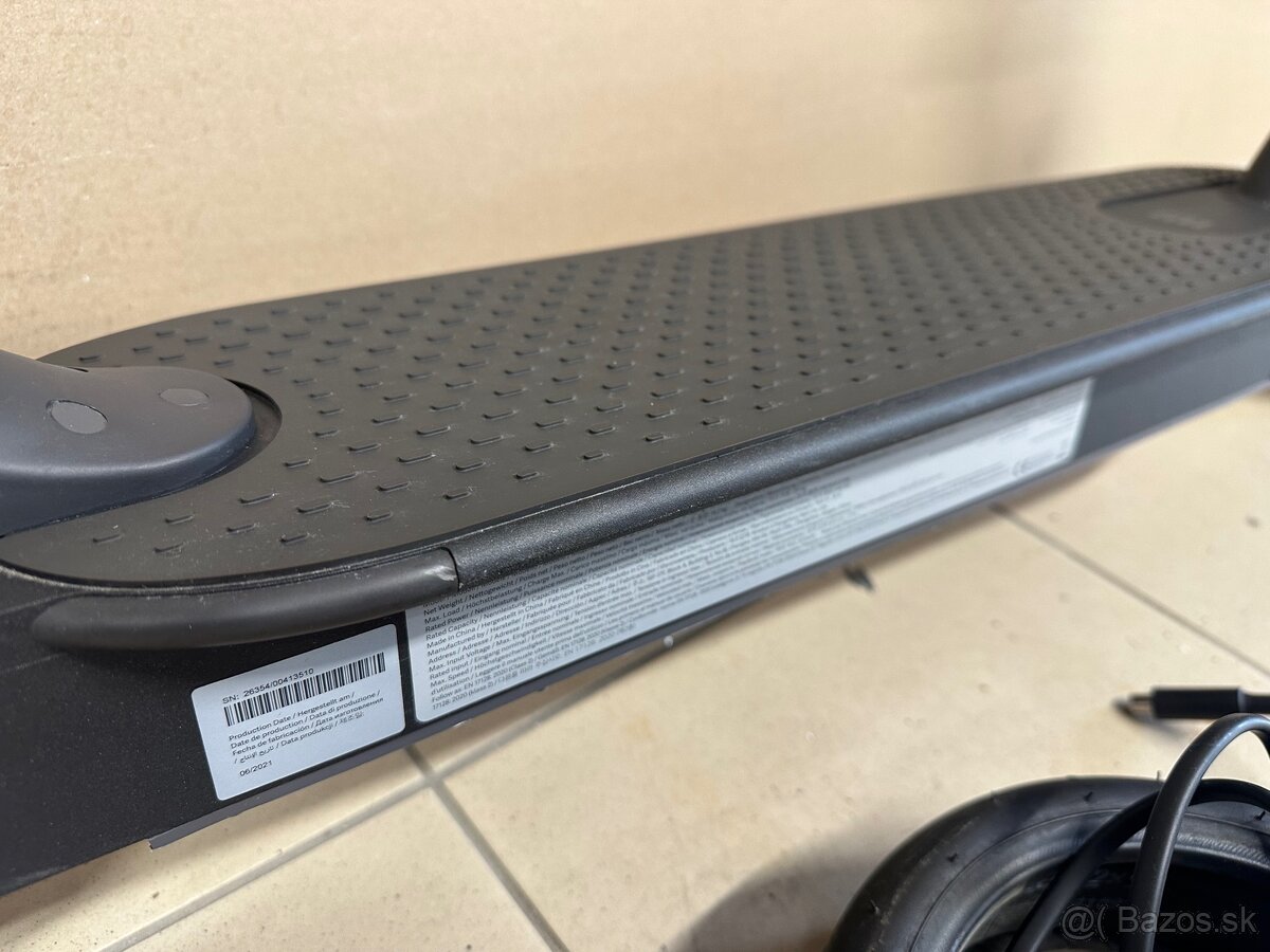 Predám zánovná kolobežka XIAOMI pro 2, nájazd 125km - 12