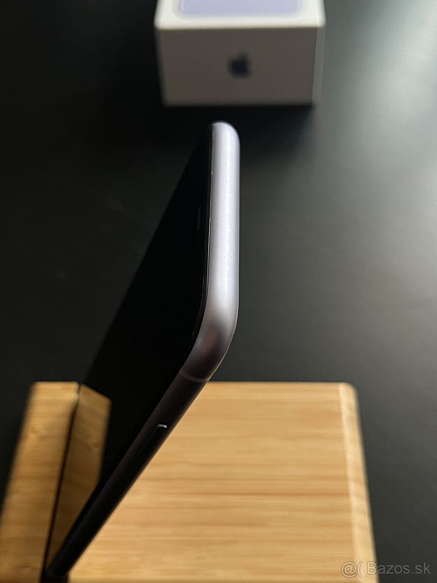 iPhone 11 Purple 64GB TOP Stav - 12