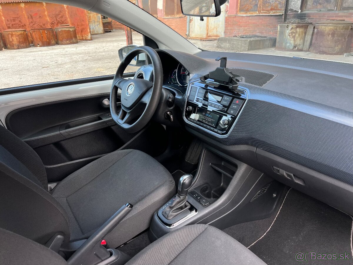 VOLKSWAGEN e-UP 37kWh 61kW AUTOMAT - 12