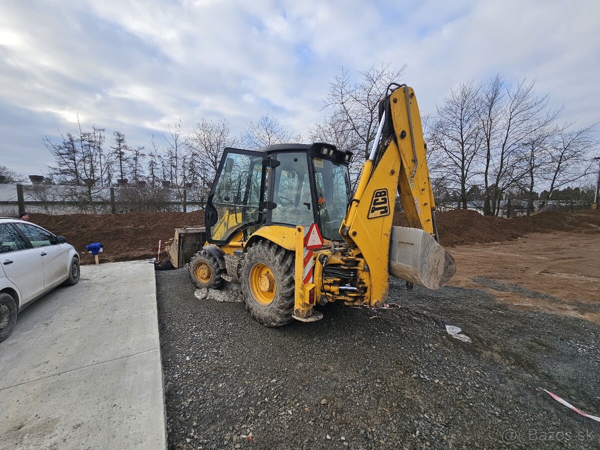 Traktorbagr JCB 3CX - 12