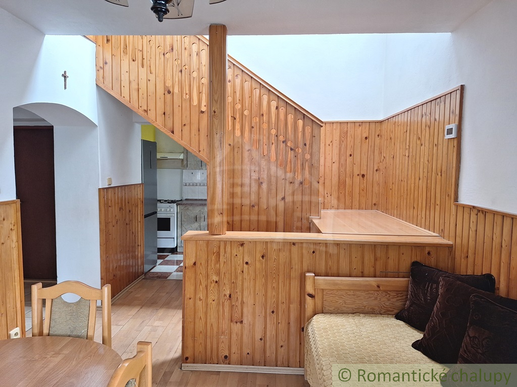 Dom pre 4-člennú rodinu, s pracovňou, v mestskej časti Ruž - 12