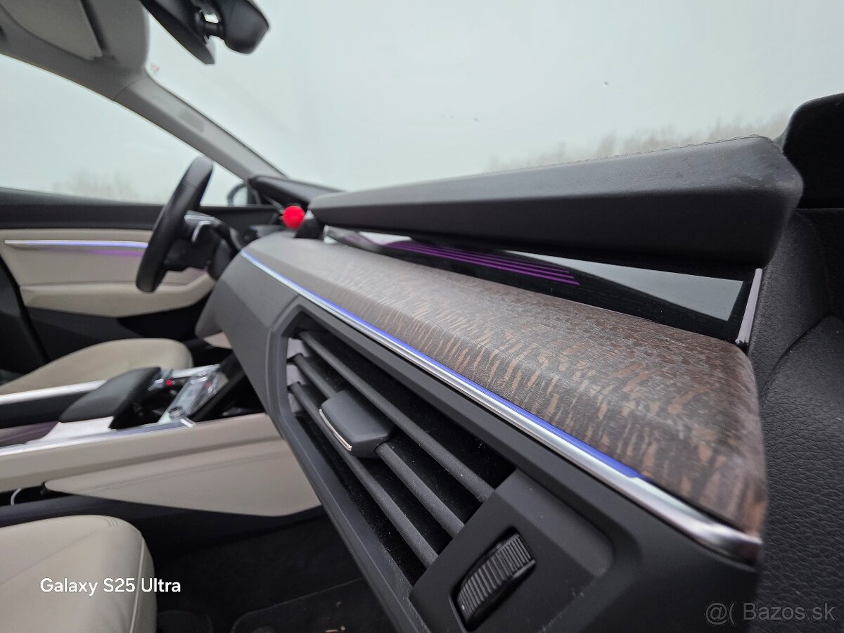 Audi e-tron 55 S-LINE 300 kW 408PS Quattro, Panoráma,Matrix - 12