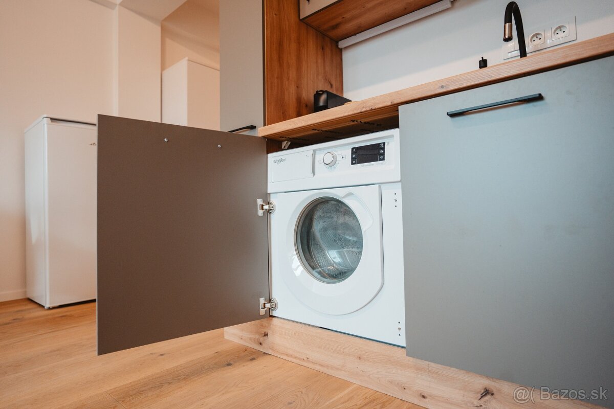 Na prenájom 2 izbový byt v centre Košíc - 12