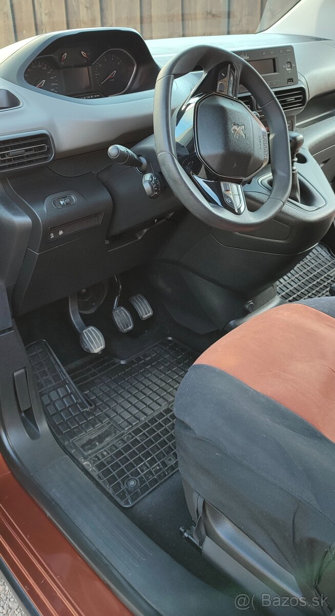 Predám Peugeot rifter - 12