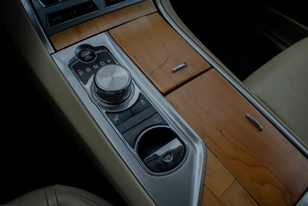 Jaguar XF 2.2D Premium Luxury - 12