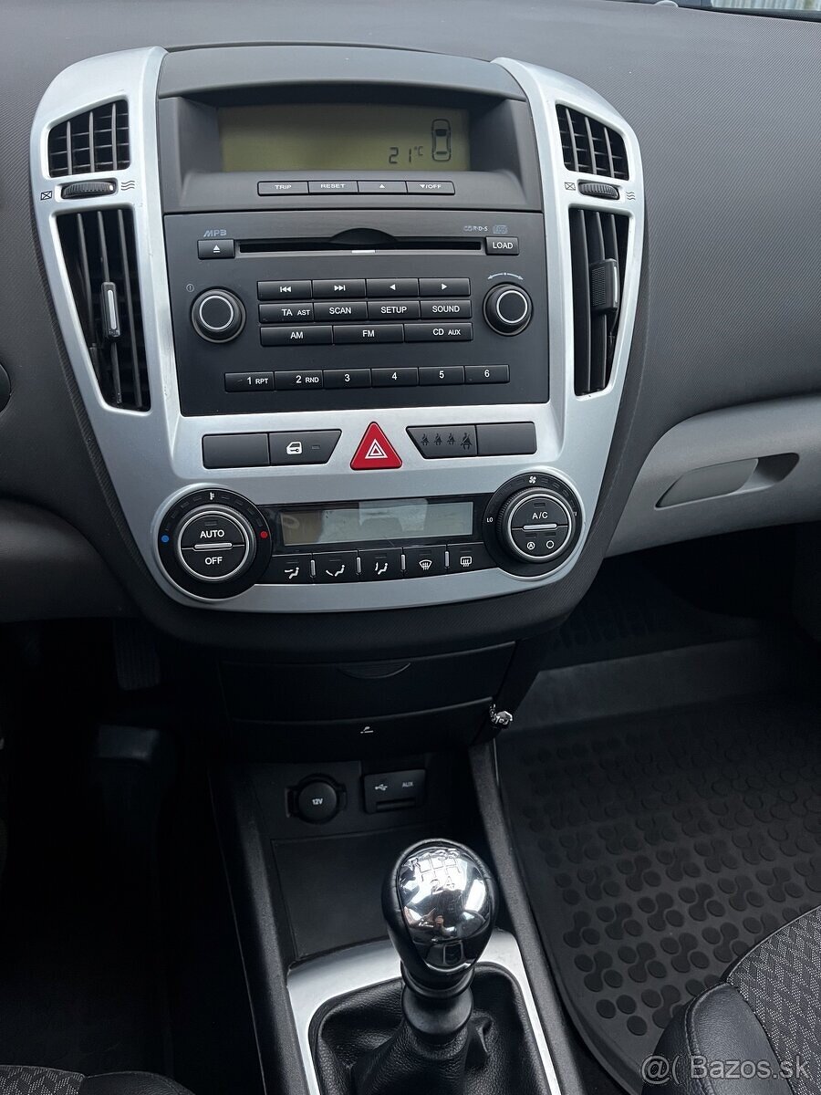 Kia ceed 1.6 crdi 85kw - 12