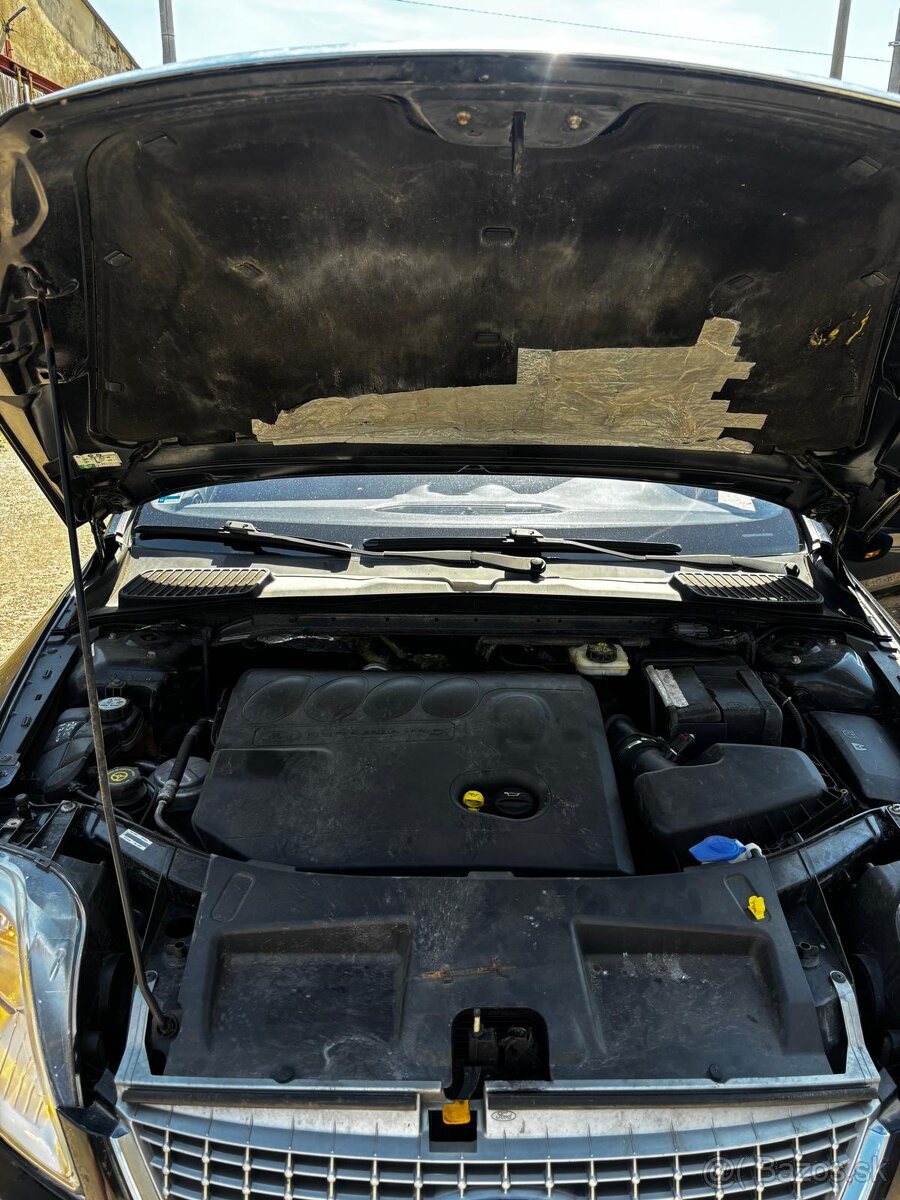 Predám Ford Mondeo kombi MK4 - 12