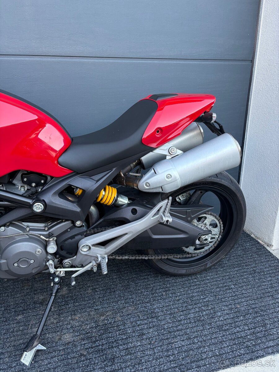 Ducati Monster 696+ - 12
