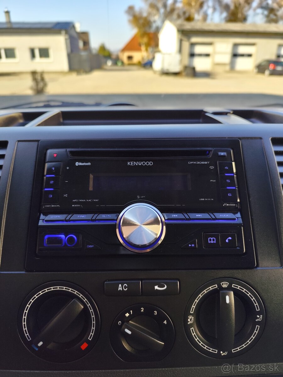 vw Transporter T5 1.9 TDi 9 miest - 12