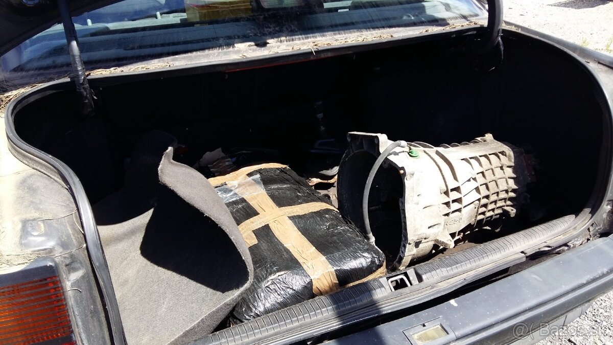 Opel Senátor 3.0i 24V - 12