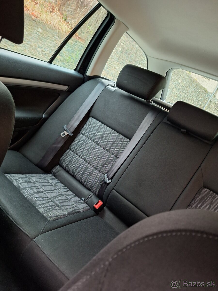 Škoda Octavia combi 1.6 TDI, 77 kW, 2010 - 12