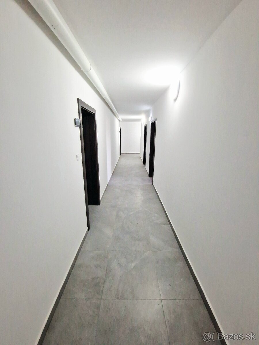 NOVOSTAVBA - PREDÁM 2 IZBOVÝ BYT S VEĽKOU LOGGIOU - 12