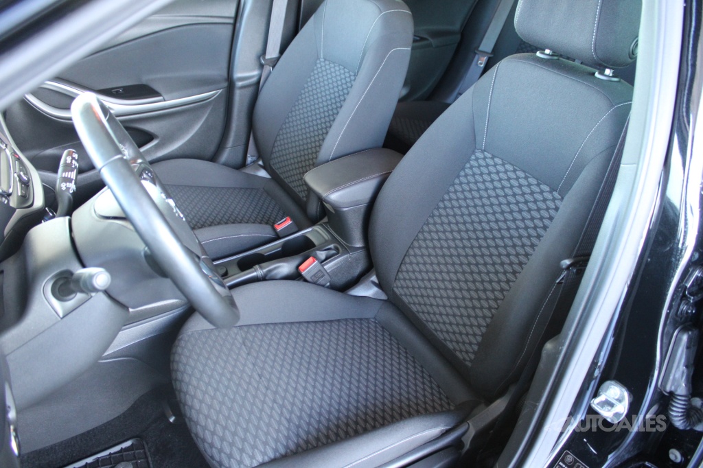 Opel Astra ST 1,6 CDTi 100 kW - 12