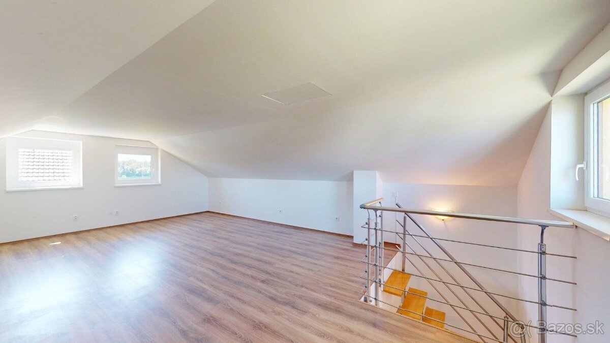 DVOJPODLAŽNÝ REKREAČNÝ DOM V PRIVÁTNOM AREÁLI PRI JAZERE - 12