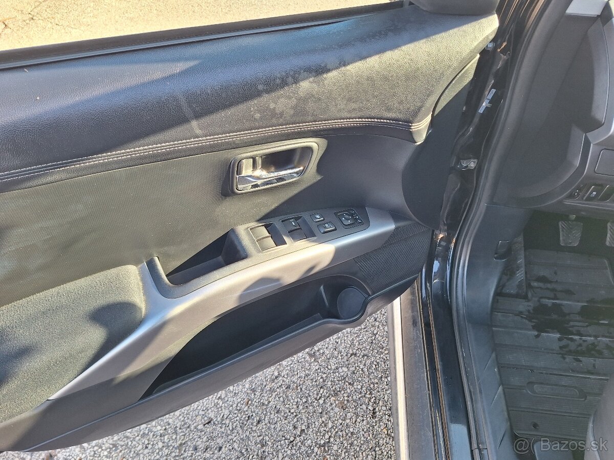 Mitsubishi Outlander 2.2 DI-D - 12