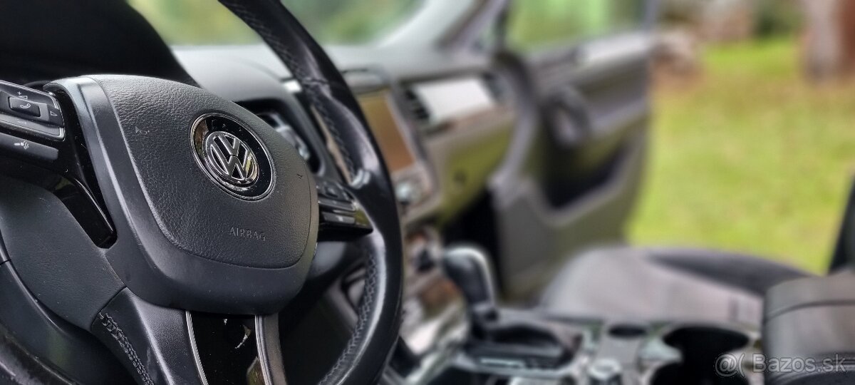 Volkswagen Touareg - 12