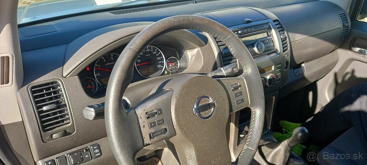 Nissan Pathfinder 2.5D 2009 4x4 - 12