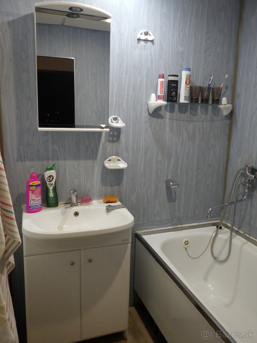 3-izbový byt pražského typu - 12