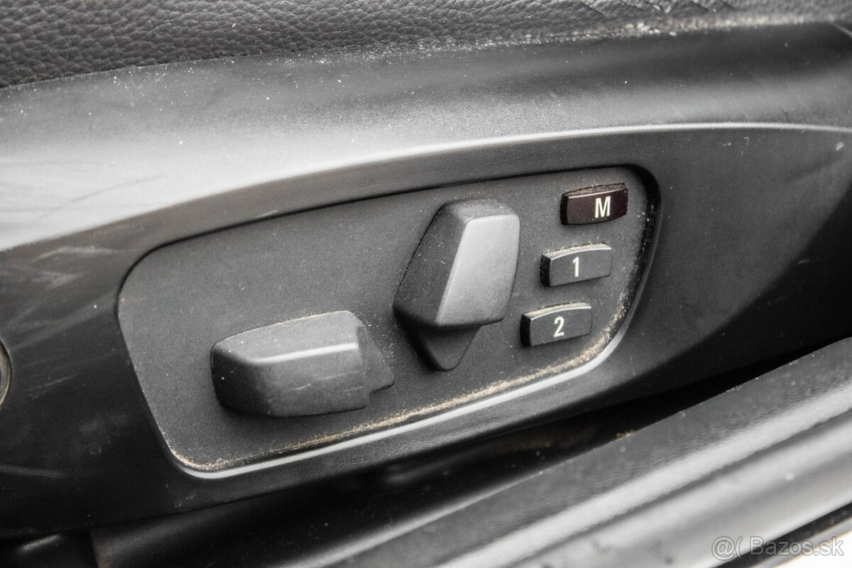 BMW Rad 3 Touring 325i E91 xDrive LCI, 160kW, M6 - 12