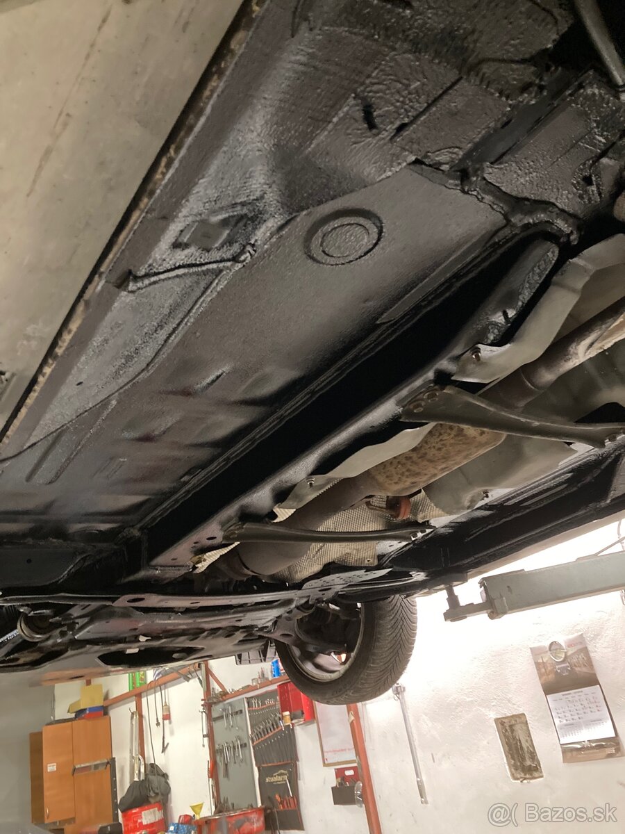 Mazda 5 40 Jahre edition 2,0i - 12