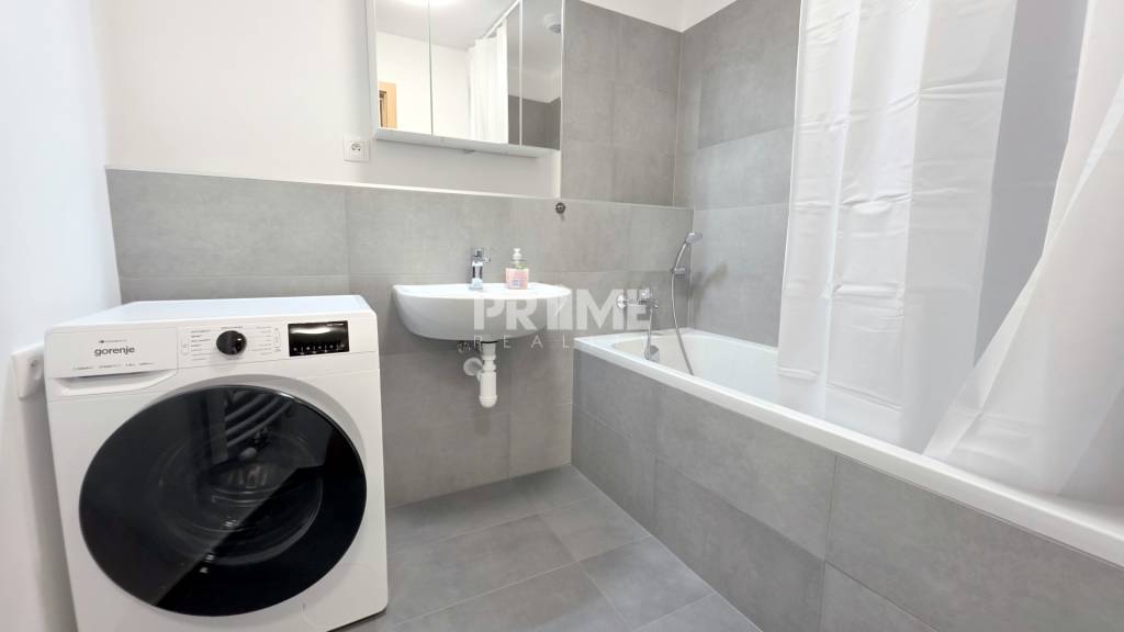 BÝVAJ PRVÝ V 2,5i byte, OVOC.SADY, BALKÓN,PARKING, Ivanska c - 12