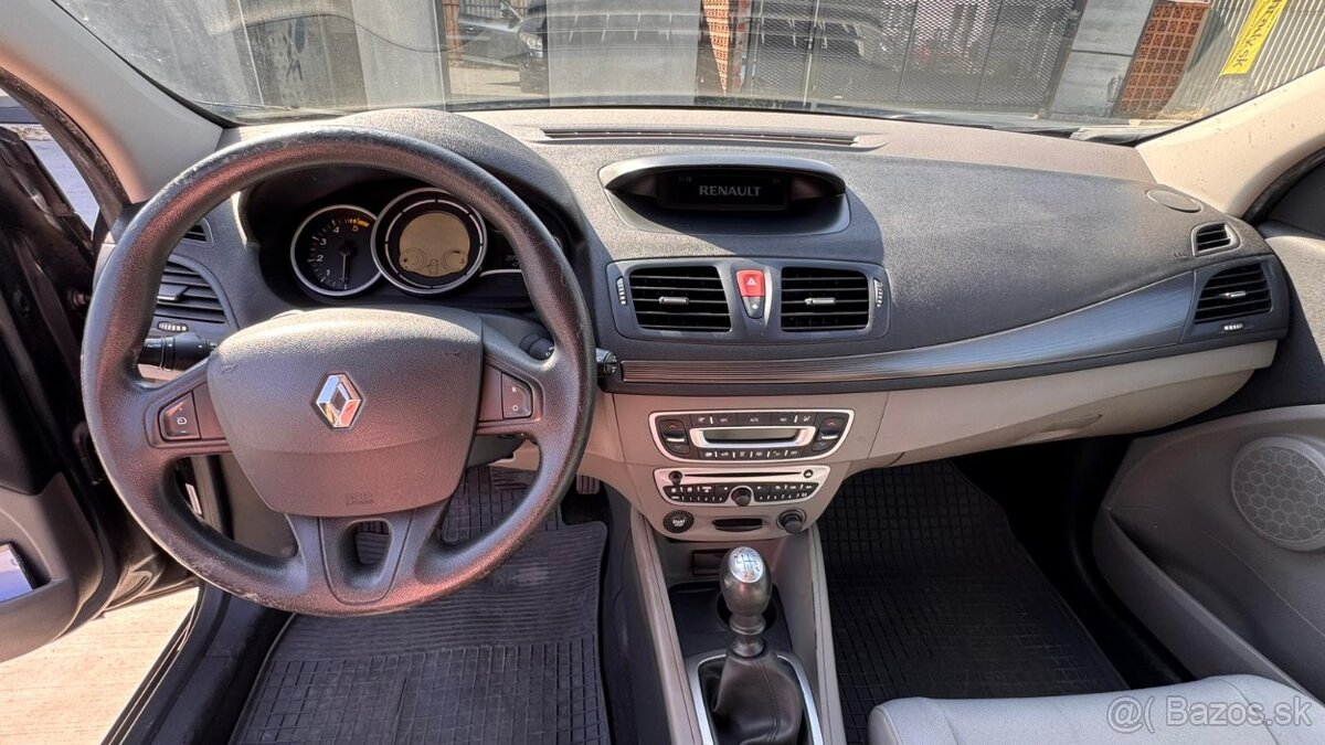 Renault Megane Grandtour - 12