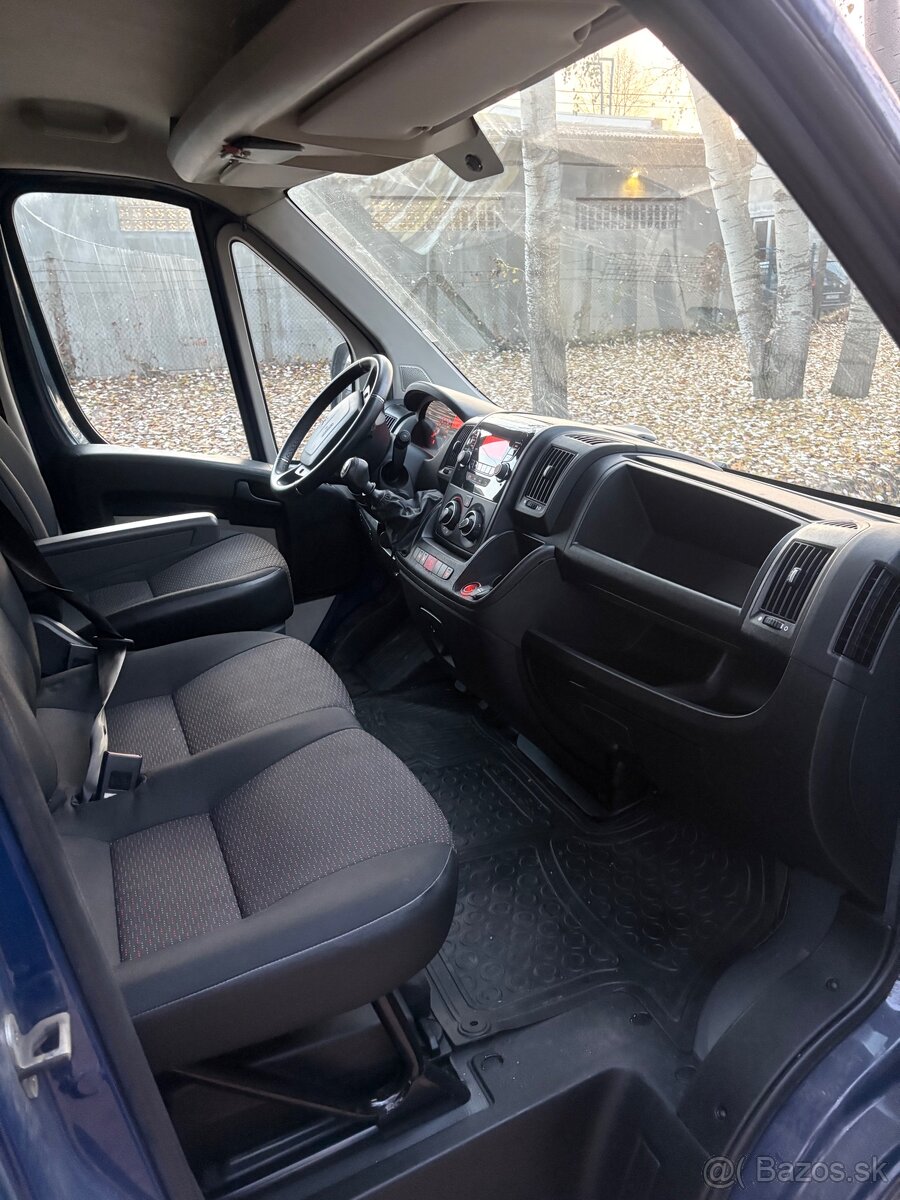 Peugeot Boxer valnikova dodavka s plachtou 2.0, 120kw - 12