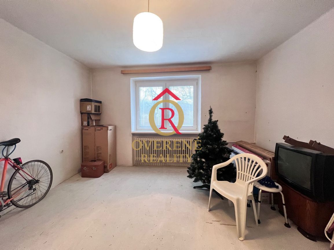 Na predaj rodinný dom - Lovinobaňa, Sadová ulica D342ZL - 12