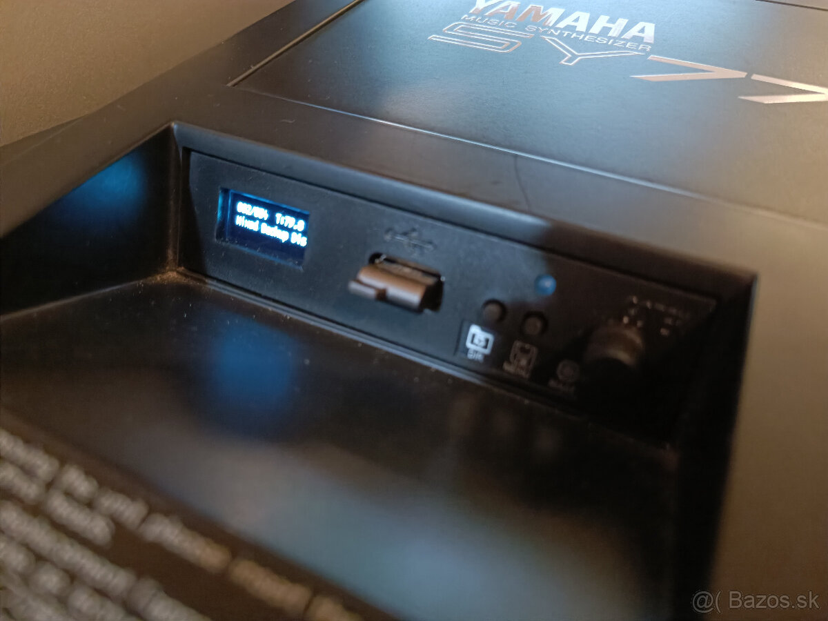 Yamaha SY77 - 12