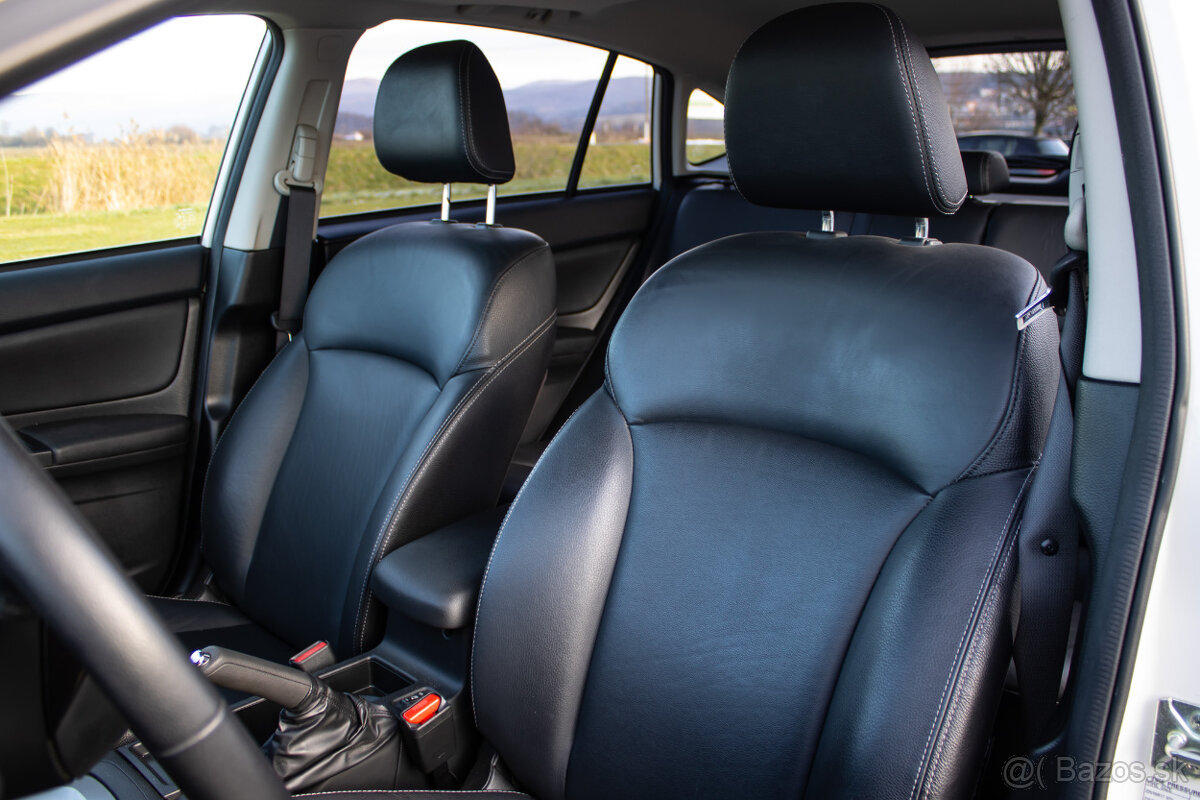 Subaru XV 2.0i Exclusive benzín 4x4 automat - 12