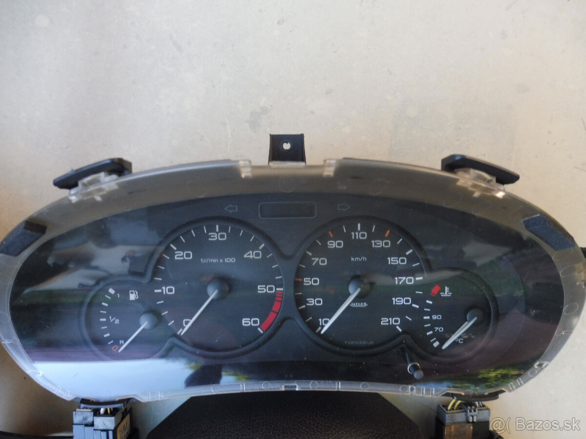 Peugeot 206 rozne diely časti komponenty - 12