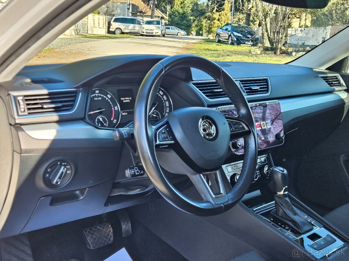 Škoda Superb Combi 2.0 TDI Ambition DSG - 12