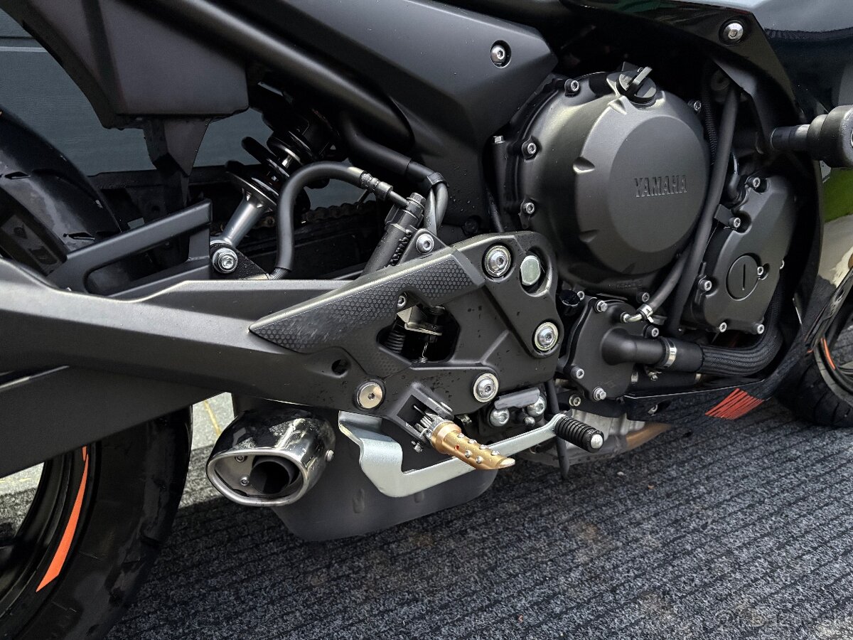 Yamaha XJ6 Diversion F - 12