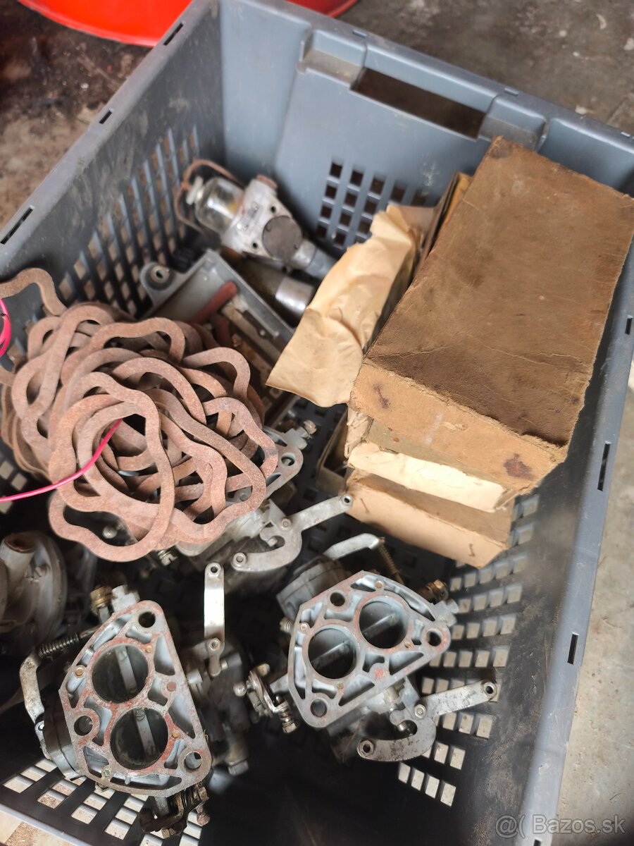 Karburátory , regulator napätia, ventily a iné - 12