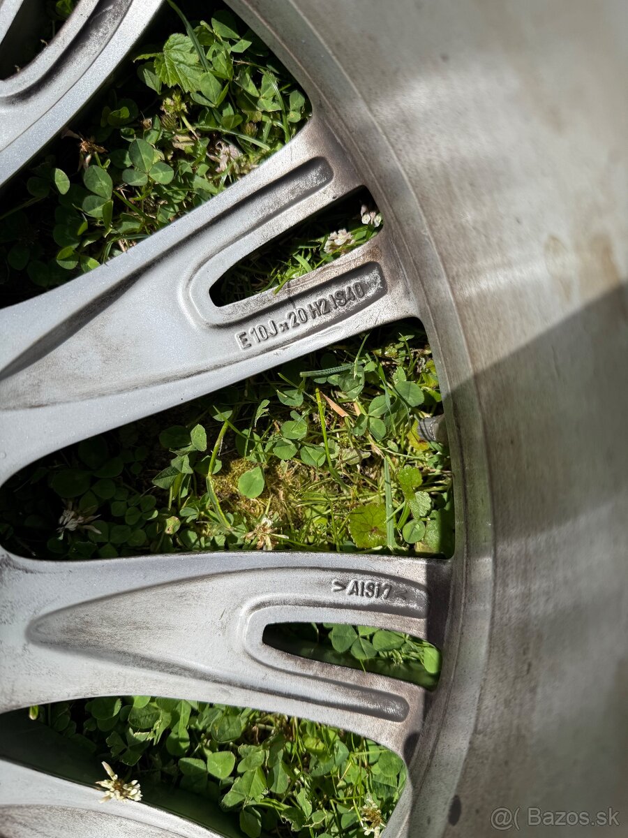 Predám Alu disky+pneu BMW X5,X6 r20 - 12