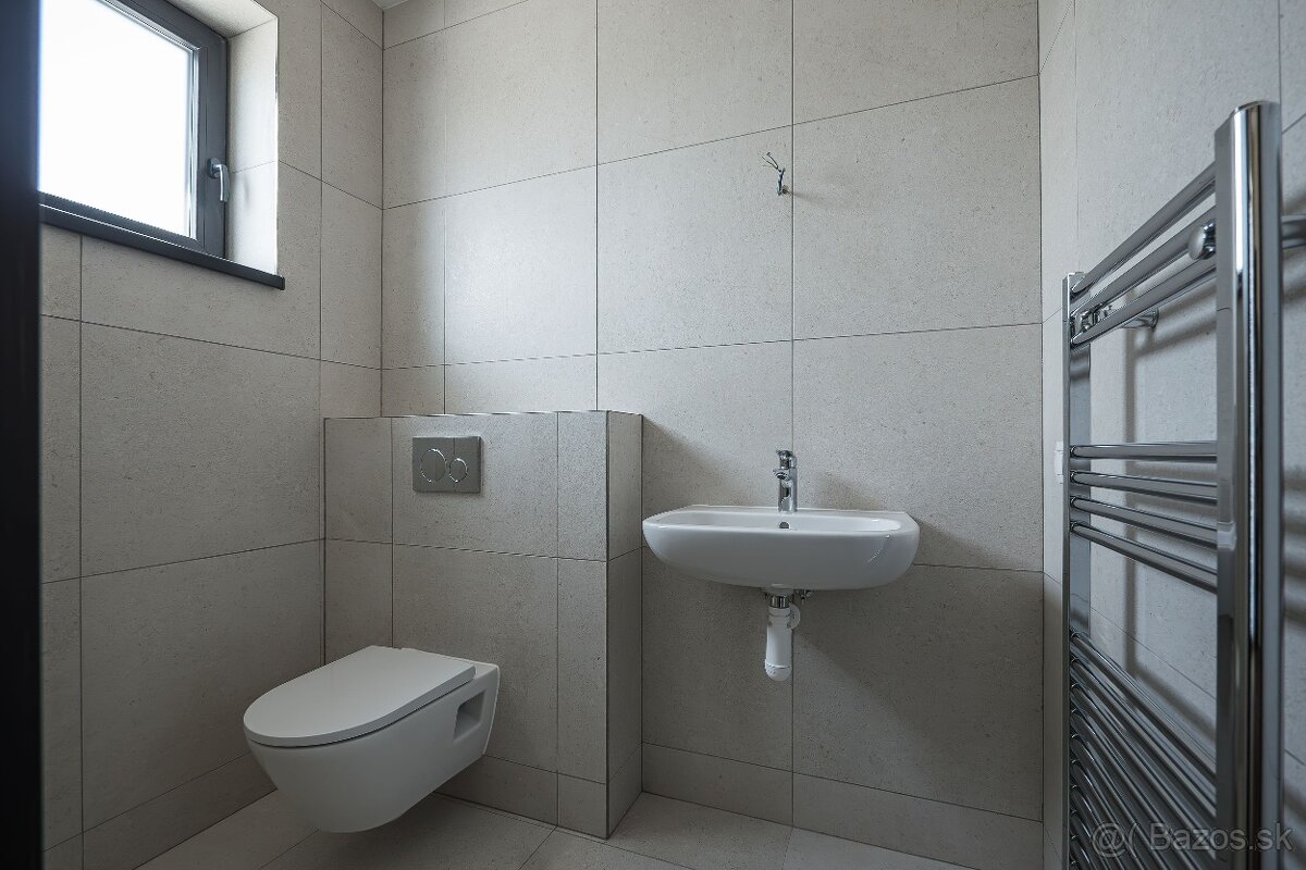 NA PREDAJ 4izb. rekreačný dom priamo pri golfovom areály - 12