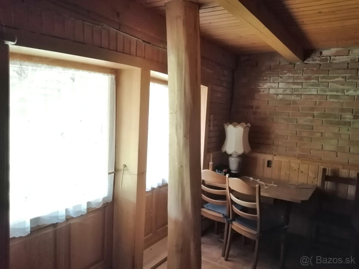 Predám usadlosť na polosamote - 12