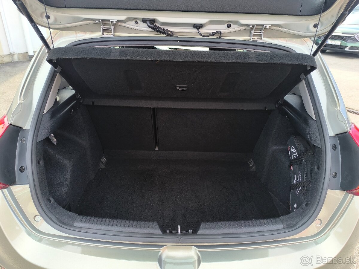 Kia Ceed 1.4 CVVT 73,6 kW /100 PS M6 GOLD - 12