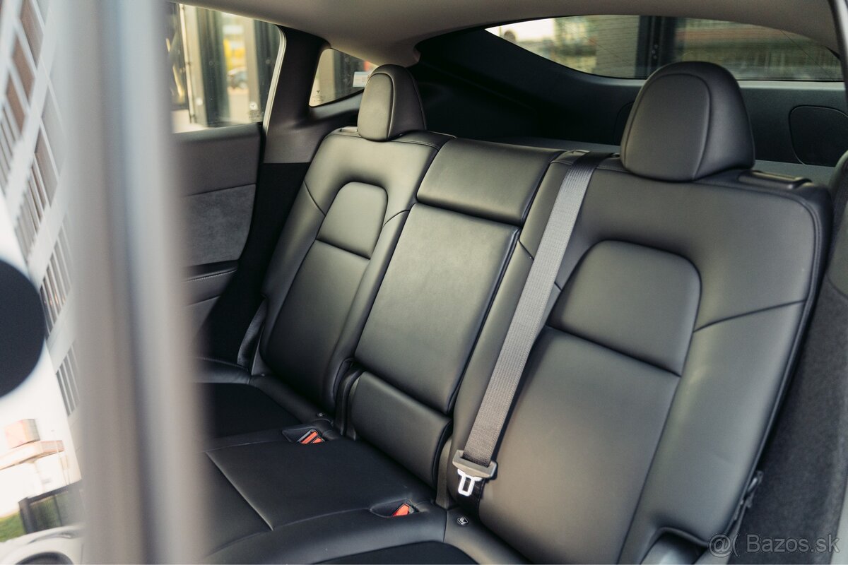 Tesla Model Y Performance 2023 - Predĺžená záruka - 12