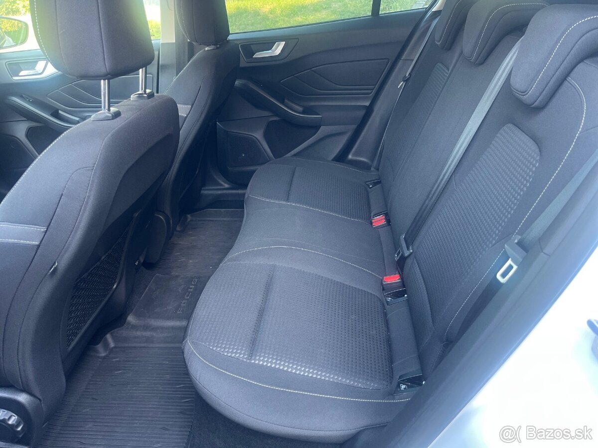 Ford Focus Kombi 1.0 EcoBoost - 12