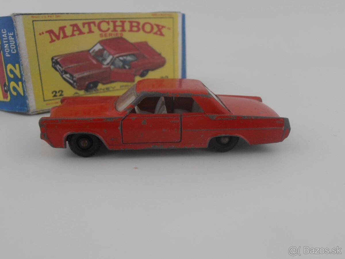 Pontiac Coupe, Rolls Royce, Jaguar E - 12