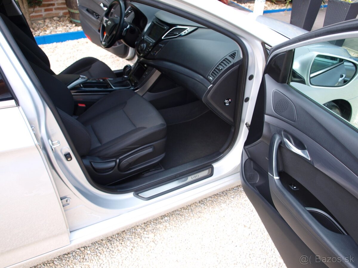 Hyundai i40 CW 1.7 CRDi 136k Premium Automat - 12
