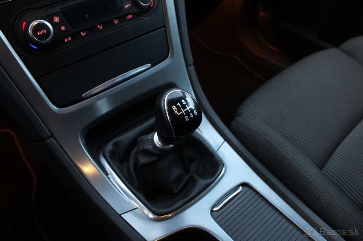 Ford Mondeo Combi 1.6 EcoBoost - 12