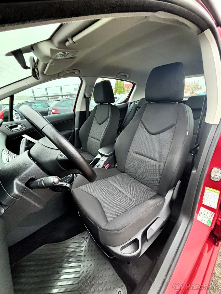 Peugeot 308 1.6 HDi FAP Confort Pack M6 - 12