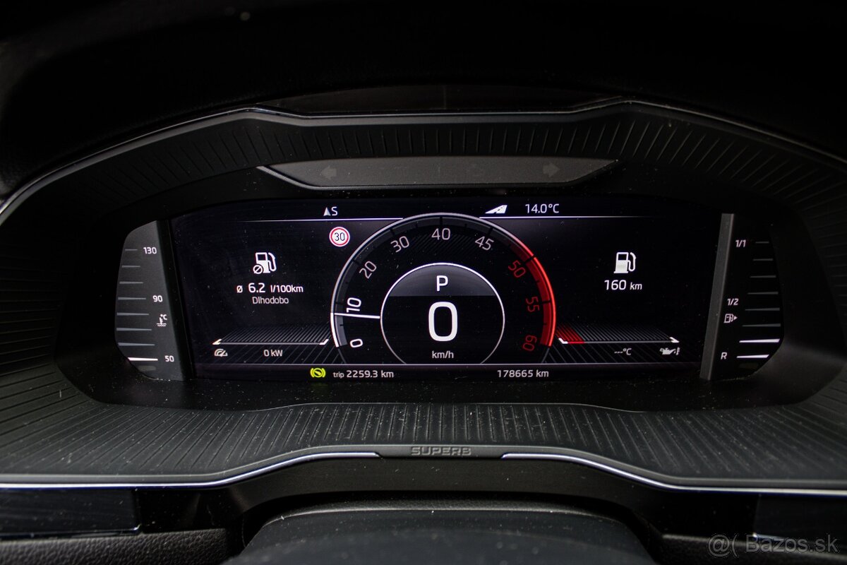 Škoda Superb 2.0 TDI SCR Style 4x4 DSG - 12